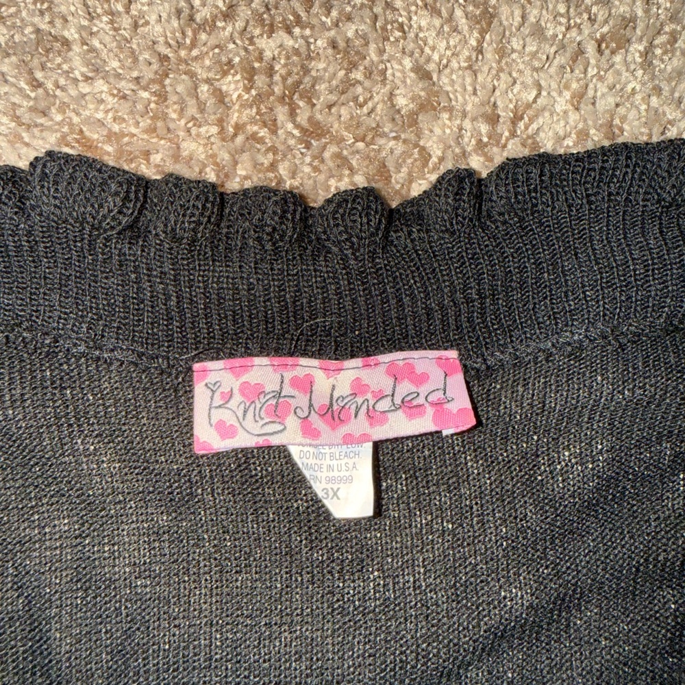 Knit Minded Ruffled Shrug - Picture 3 of 3